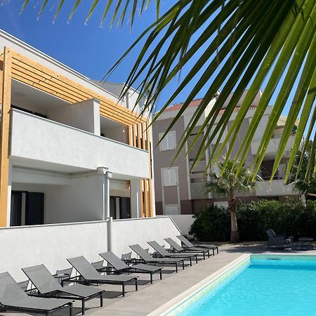 Villa Aquamarine Apartments Новаля Екстериор снимка
