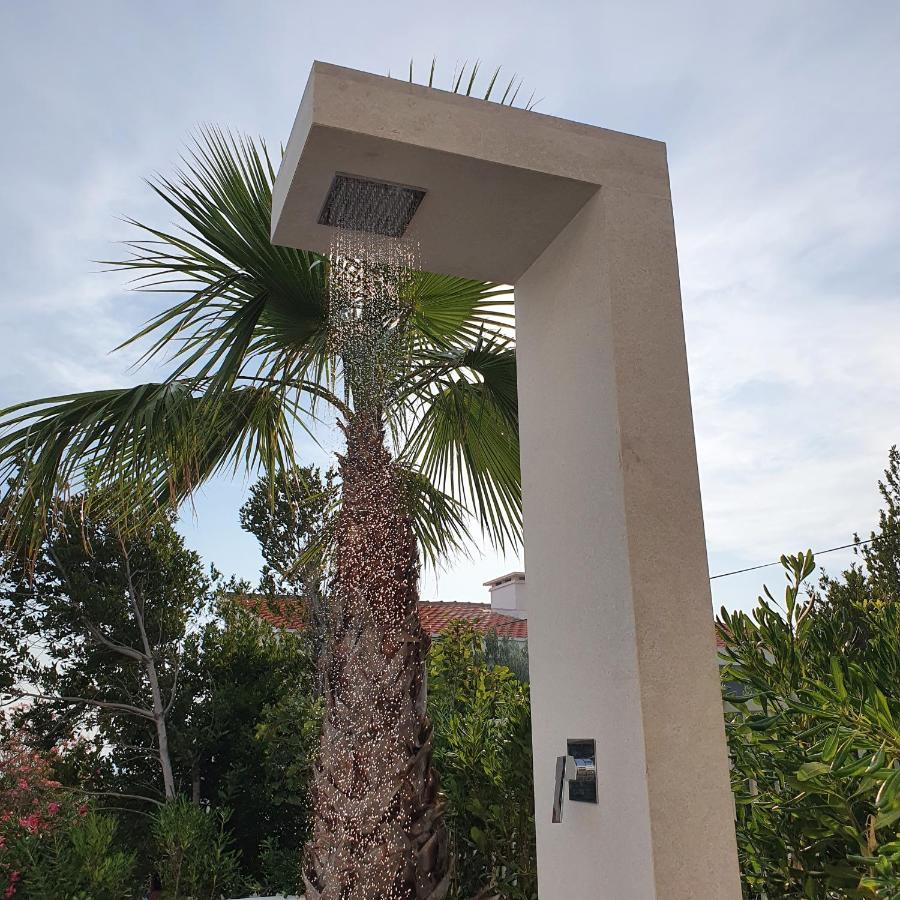 Villa Aquamarine Apartments Новаля Екстериор снимка