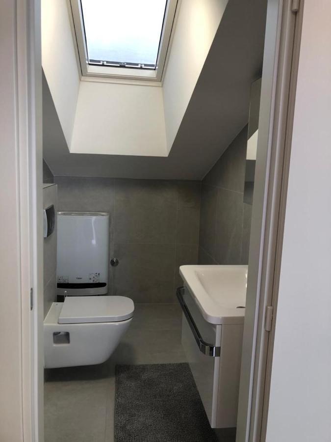 Villa Aquamarine Apartments Новаля Екстериор снимка